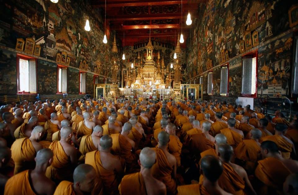 .ขอเชิญร่วมสวดมนต์ถวายเป็นพระราชกุศลแด่ในหลวงและสมเด็จพระบรมราชินีนาถ.